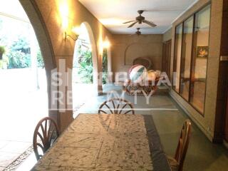 For RENT : House Phrakanong / 3 Bedroom / 3 Bathrooms / 401 sqm / 200000 THB [4039271]