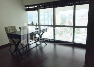 For RENT : Le Raffine Jambunuda Sukhumvit 31 / 3 Bedroom / 4 Bathrooms / 351 sqm / 200000 THB [4086893]