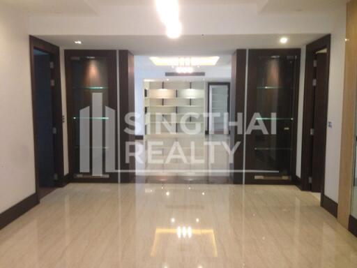 For RENT : Ideal 24 / 4 Bedroom / 5 Bathrooms / 327 sqm / 200000 THB [4177370]