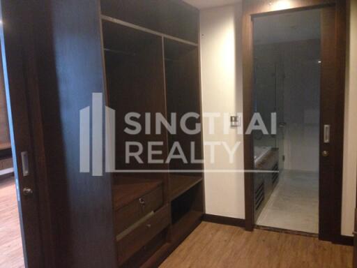 For RENT : Ideal 24 / 4 Bedroom / 5 Bathrooms / 327 sqm / 200000 THB [4177370]