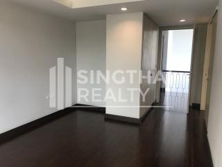 For RENT : House Sathorn / 4 Bedroom / 5 Bathrooms / 401 sqm / 200000 THB [4633058]