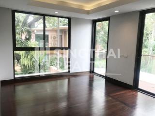 For RENT : House Sathorn / 4 Bedroom / 5 Bathrooms / 401 sqm / 200000 THB [4633058]