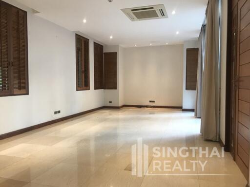 For RENT : House Phromphong / 4 Bedroom / 5 Bathrooms / 481 sqm / 200000 THB [4997594]