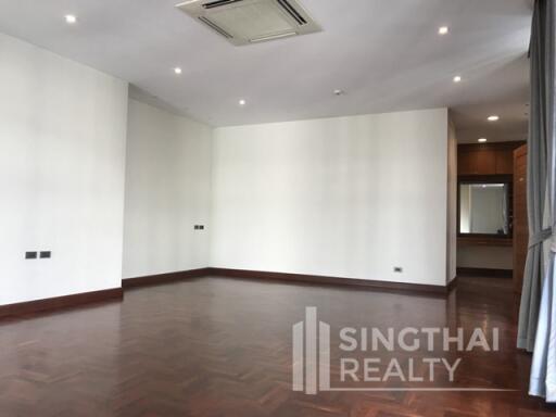 For RENT : House Phromphong / 4 Bedroom / 5 Bathrooms / 481 sqm / 200000 THB [4997594]