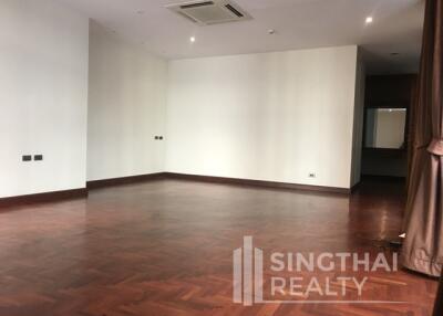 For RENT : House Phromphong / 4 Bedroom / 5 Bathrooms / 481 sqm / 200000 THB [4997594]