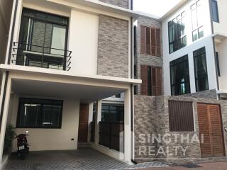 For RENT : House Phromphong / 4 Bedroom / 5 Bathrooms / 481 sqm / 200000 THB [4997594]