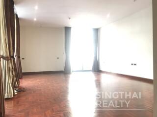 For RENT : House Phromphong / 4 Bedroom / 5 Bathrooms / 481 sqm / 200000 THB [4997594]