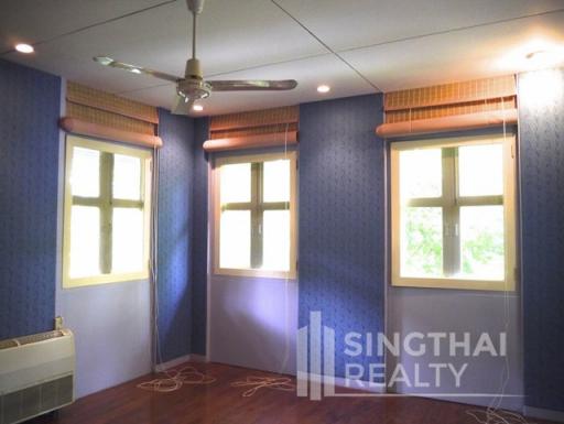 For RENT : House Phromphong / 4 Bedroom / 4 Bathrooms / 301 sqm / 200000 THB [5242502]