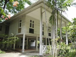 For RENT : House Phromphong / 4 Bedroom / 4 Bathrooms / 301 sqm / 200000 THB [5242502]