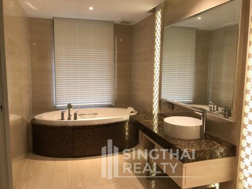 For RENT : House Sathorn / 4 Bedroom / 4 Bathrooms / 401 sqm / 200000 THB [5755751]