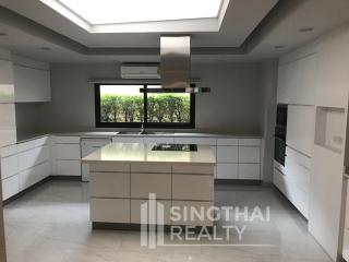 For RENT : House Sathorn / 4 Bedroom / 4 Bathrooms / 401 sqm / 200000 THB [5755751]