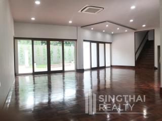 For RENT : House Asoke / 4 Bedroom / 4 Bathrooms / 351 sqm / 200000 THB [6088314]