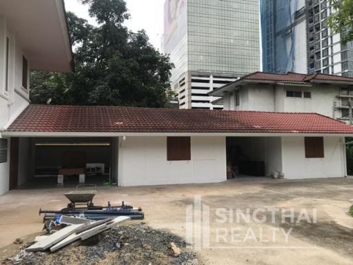 For RENT : House Asoke / 4 Bedroom / 4 Bathrooms / 351 sqm / 200000 THB [6088314]