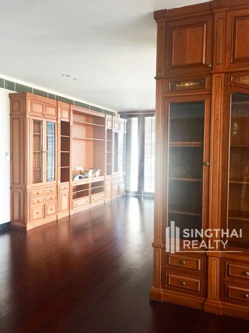 For RENT : The Park Chidlom / 4 Bedroom / 4 Bathrooms / 317 sqm / 200000 THB [6418741]