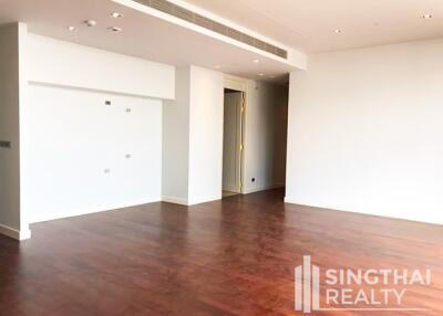 For RENT : MARQUE Sukhumvit / 3 Bedroom / 3 Bathrooms / 187 sqm / 200000 THB [7642935]