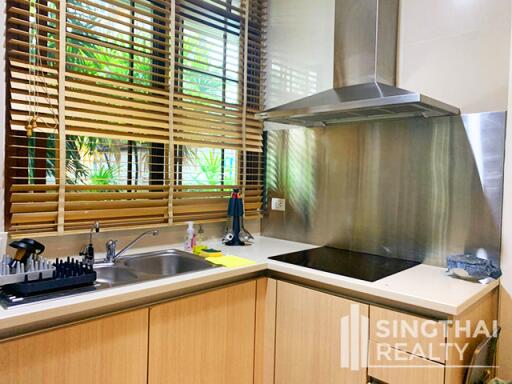 For RENT : House Phrakanong / 4 Bedroom / 5 Bathrooms / 438 sqm / 200000 THB [8135717]