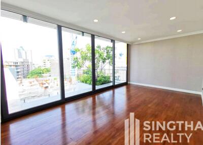 For RENT : House Phromphong / 3 Bedroom / 4 Bathrooms / 514 sqm / 200000 THB [8257379]