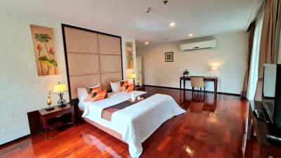 For RENT : Piyathip Place / 4 Bedroom / 4 Bathrooms / 650 sqm / 220000 THB [8371337]