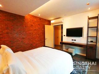 For RENT : Penthouse Condominium 3 / 5 Bedroom / 5 Bathrooms / 251 sqm / 200000 THB [8496890]