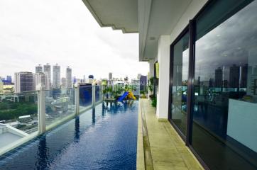 For RENT : Le Raffine Jambu Dvipa Sukhumvit 39 / 3 Bedroom / 4 Bathrooms / 403 sqm / 200000 THB [8941339]