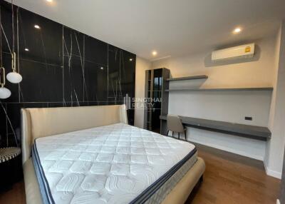 For RENT : Townhouse Phromphong / 4 Bedroom / 5 Bathrooms / 380 sqm / 220000 THB [9322060]