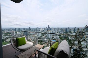 For RENT : MARQUE Sukhumvit / 3 Bedroom / 3 Bathrooms / 160 sqm / 200000 THB [R10017]