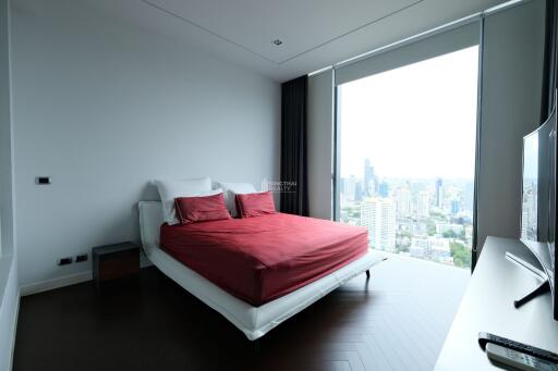 For RENT : MARQUE Sukhumvit / 3 Bedroom / 3 Bathrooms / 160 sqm / 200000 THB [R10017]