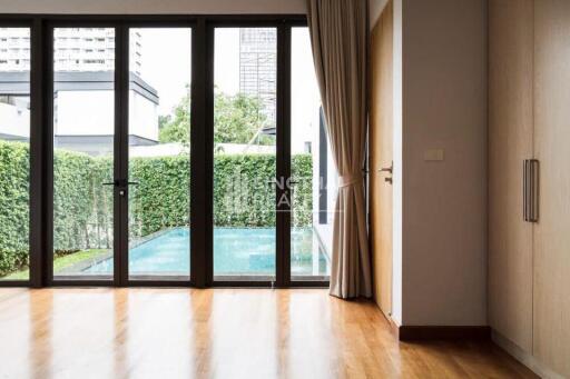 For RENT : House Thonglor / 4 Bedroom / 4 Bathrooms / 450 sqm / 200000 THB [R10082]