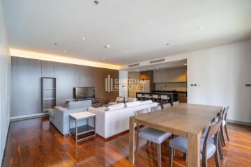 For RENT : Piya Residence / 4 Bedroom / 4 Bathrooms / 290 sqm / 200000 THB [10313328]