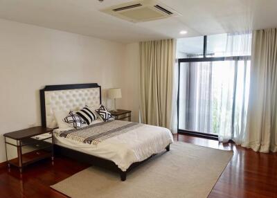 For RENT : Levara Residence / 4 Bedroom / 4 Bathrooms / 545 sqm / 200000 THB [10707340]