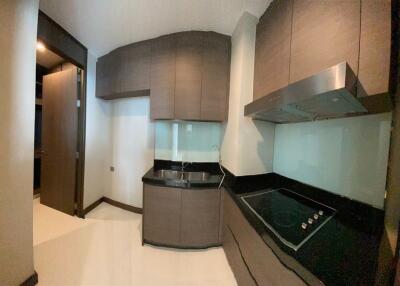 For RENT : Q 1 Sukhumvit / 3 Bedroom / 4 Bathrooms / 201 sqm / 200000 THB [10719744]