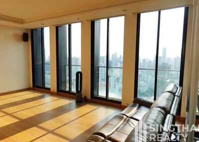 For RENT : Noble Ploenchit / 3 Bedroom / 3 Bathrooms / 177 sqm / 210000 THB [7770249]