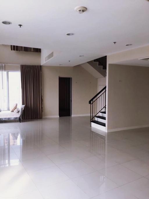 For RENT : Baan Rajprasong / 4 Bedroom / 4 Bathrooms / 381 sqm / 200000 THB [10680088]