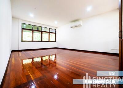 For RENT : House Asoke / 3 Bedroom / 3 Bathrooms / 401 sqm / 220000 THB [6266794]