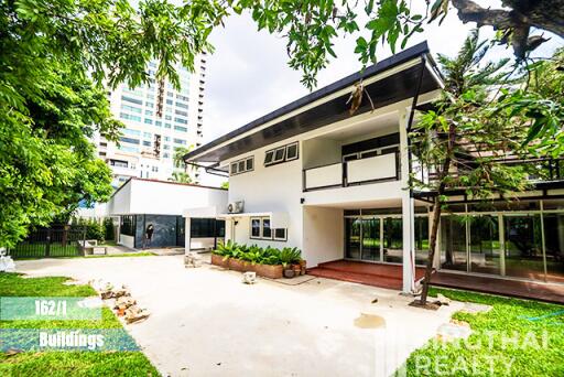 For RENT : House Asoke / 3 Bedroom / 3 Bathrooms / 401 sqm / 220000 THB [6266794]