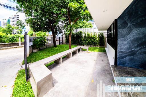 For RENT : House Asoke / 3 Bedroom / 3 Bathrooms / 401 sqm / 220000 THB [6266794]