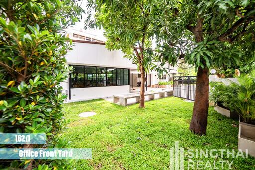 For RENT : House Asoke / 3 Bedroom / 3 Bathrooms / 401 sqm / 220000 THB [6266794]