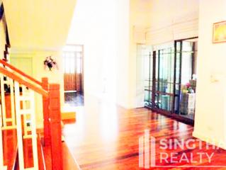 For RENT : House Phrakanong / 4 Bedroom / 5 Bathrooms / 401 sqm / 220000 THB [6847523]