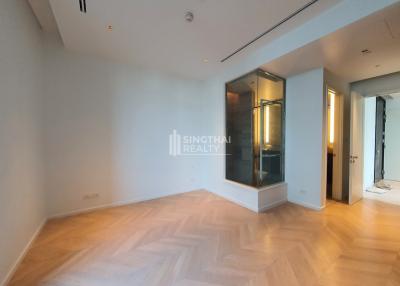 For RENT : Four Seasons Private Residences / 2 Bedroom / 2 Bathrooms / 120 sqm / 220000 THB [R10019]