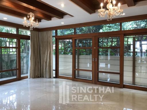 For RENT : House Sathorn / 4 Bedroom / 5 Bathrooms / 136 sqm / 230000 THB [5130965]