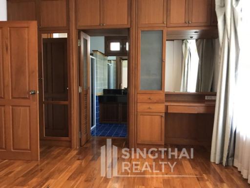 For RENT : House Sathorn / 4 Bedroom / 5 Bathrooms / 136 sqm / 230000 THB [5130965]