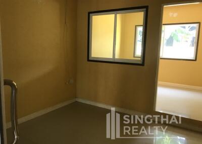 For RENT : House Phromphong / 3 Bedroom / 3 Bathrooms / 351 sqm / 230000 THB [5074265]