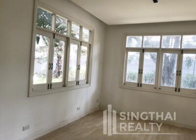 For RENT : House Phromphong / 3 Bedroom / 3 Bathrooms / 351 sqm / 230000 THB [5074265]