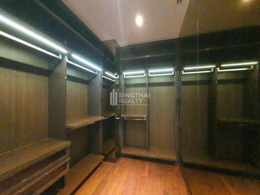 For RENT : MARQUE Sukhumvit / 3 Bedroom / 3 Bathrooms / 190 sqm / 250000 THB [10048755]