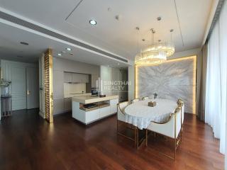 For RENT : MARQUE Sukhumvit / 3 Bedroom / 3 Bathrooms / 190 sqm / 250000 THB [10048755]