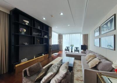 For RENT : MARQUE Sukhumvit / 3 Bedroom / 3 Bathrooms / 190 sqm / 250000 THB [10048755]