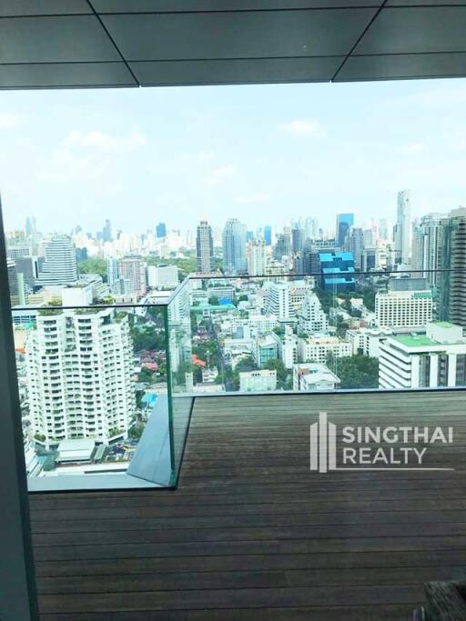 For RENT : The Ritz - Carlton Residences at MahaNakhon / 3 Bedroom / 3 Bathrooms / 211 sqm / 235000 THB [6372467]