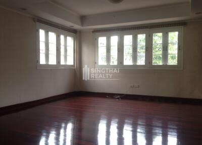 For RENT : House Phromphong / 3 Bedroom / 4 Bathrooms / 201 sqm / 250000 THB [3882155]