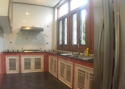 For RENT : House Phromphong / 3 Bedroom / 3 Bathrooms / 601 sqm / 250000 THB [4145441]