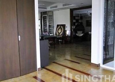 For RENT : House Ekkamai / 4 Bedroom / 4 Bathrooms / 601 sqm / 250000 THB [5431724]